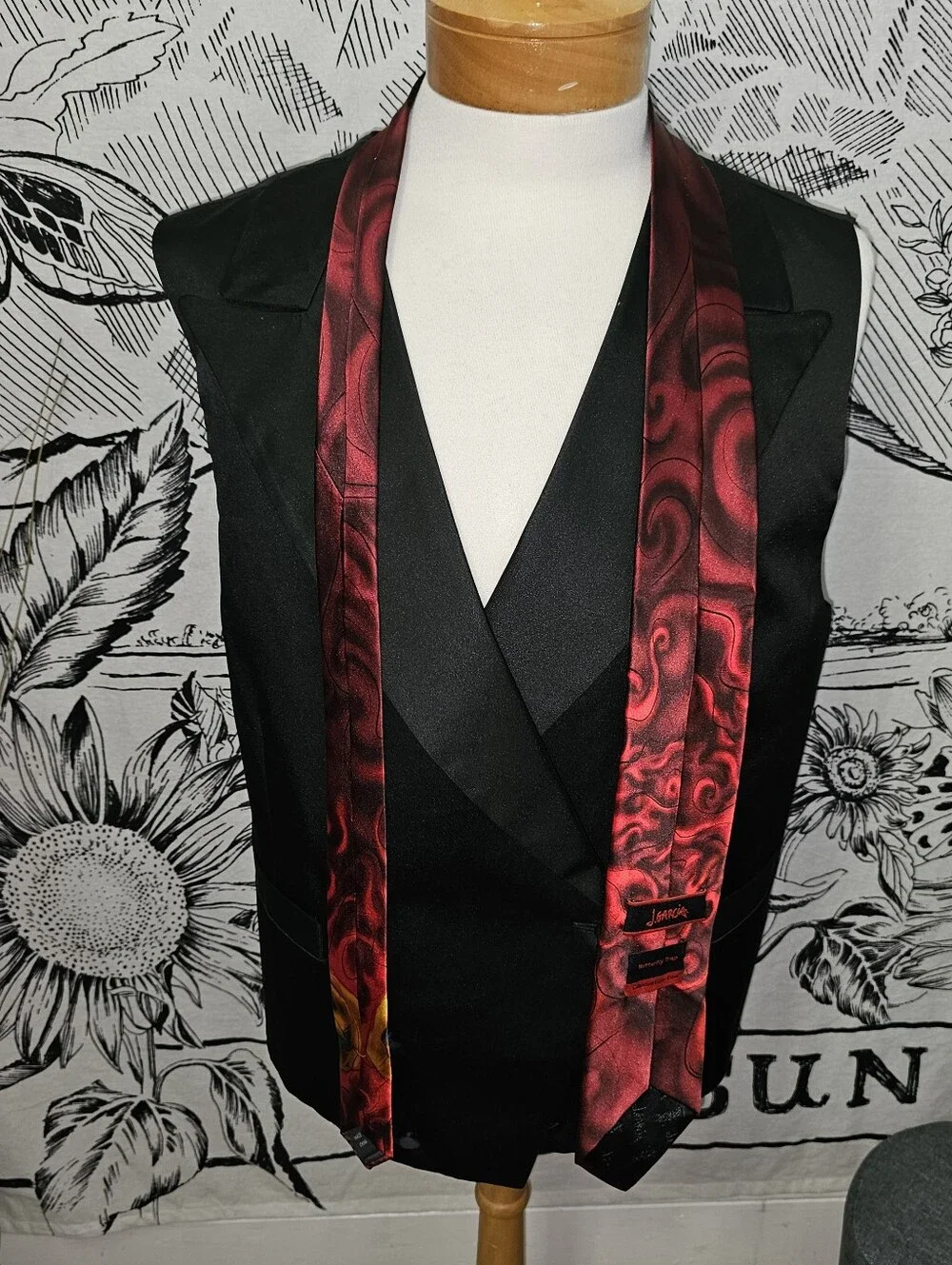 VTG J. Garcia Halloween Pumpkin Neck Tie Butterfly Trap Fifty-Four, 100% Silk